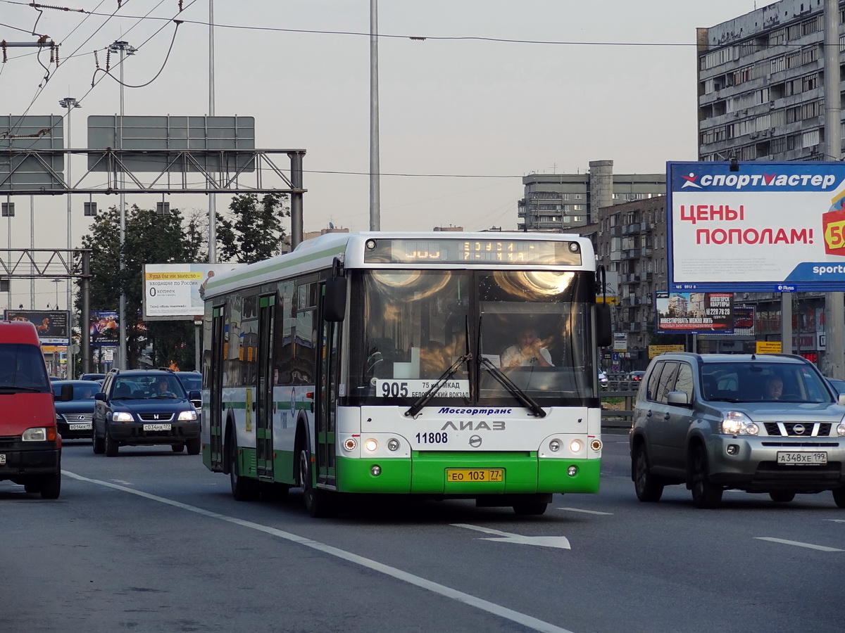 какие автобусы ходят в москве