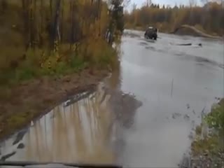 Сибирские Рыбаки на УАЗе Переплывают Горную Реку...