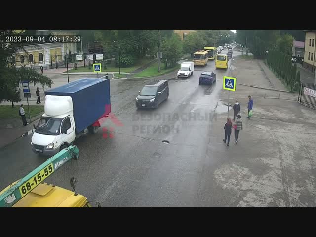 В Ярославле грузовая машина переехала пенсионерку