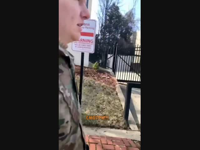 В США военный пилот в знак протеста поджег себя у посольства Израиля