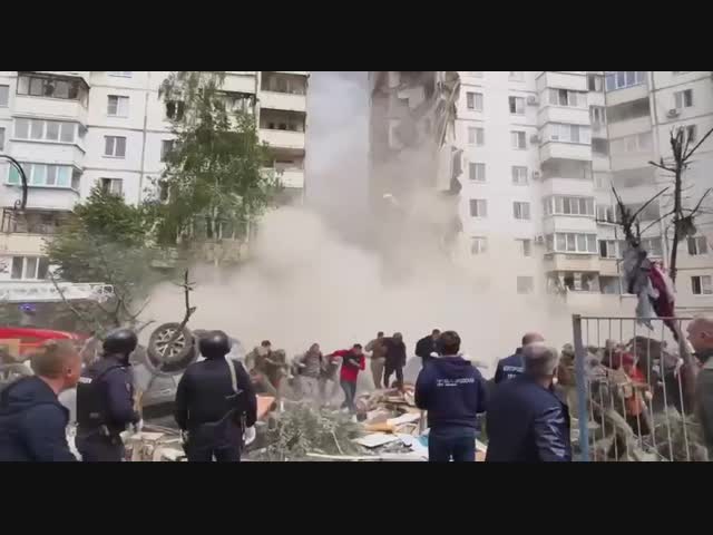 При разборе завалов в Белгороде рухнула крыша