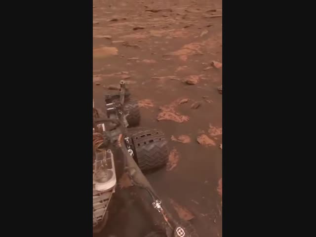 Всем привет от марсохода Curiosity с поверхности Красной планеты